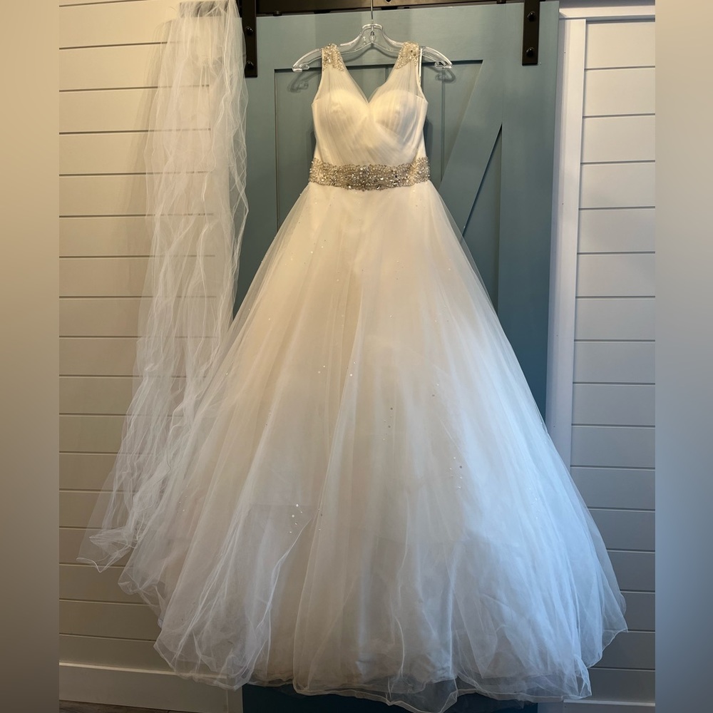 Serenity Wedding Dress- Empire waist style, needs cleaning